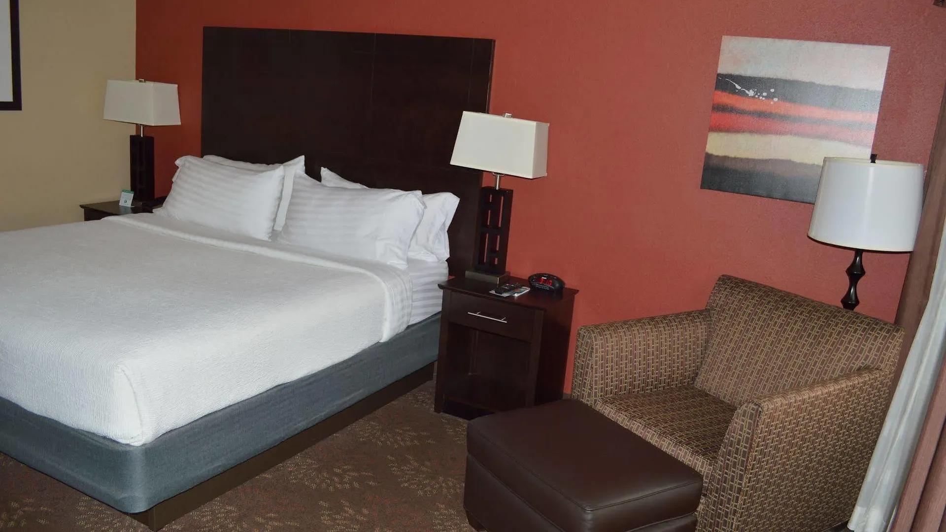 Holiday Inn Charlotte University By Ihg